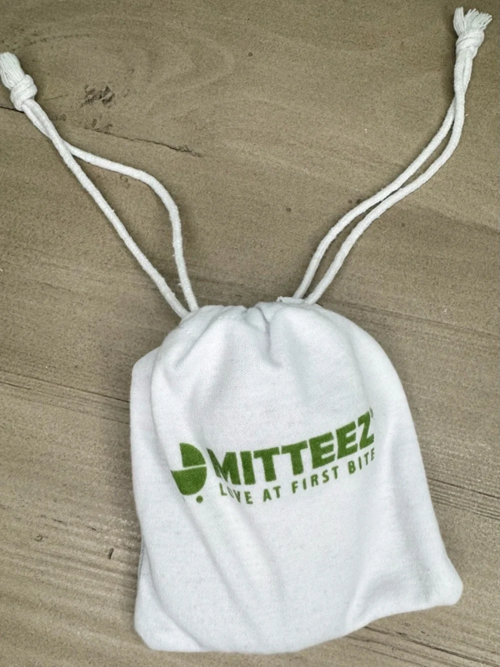 Mitteez Organic Teething Mitten - Ella the Elephant